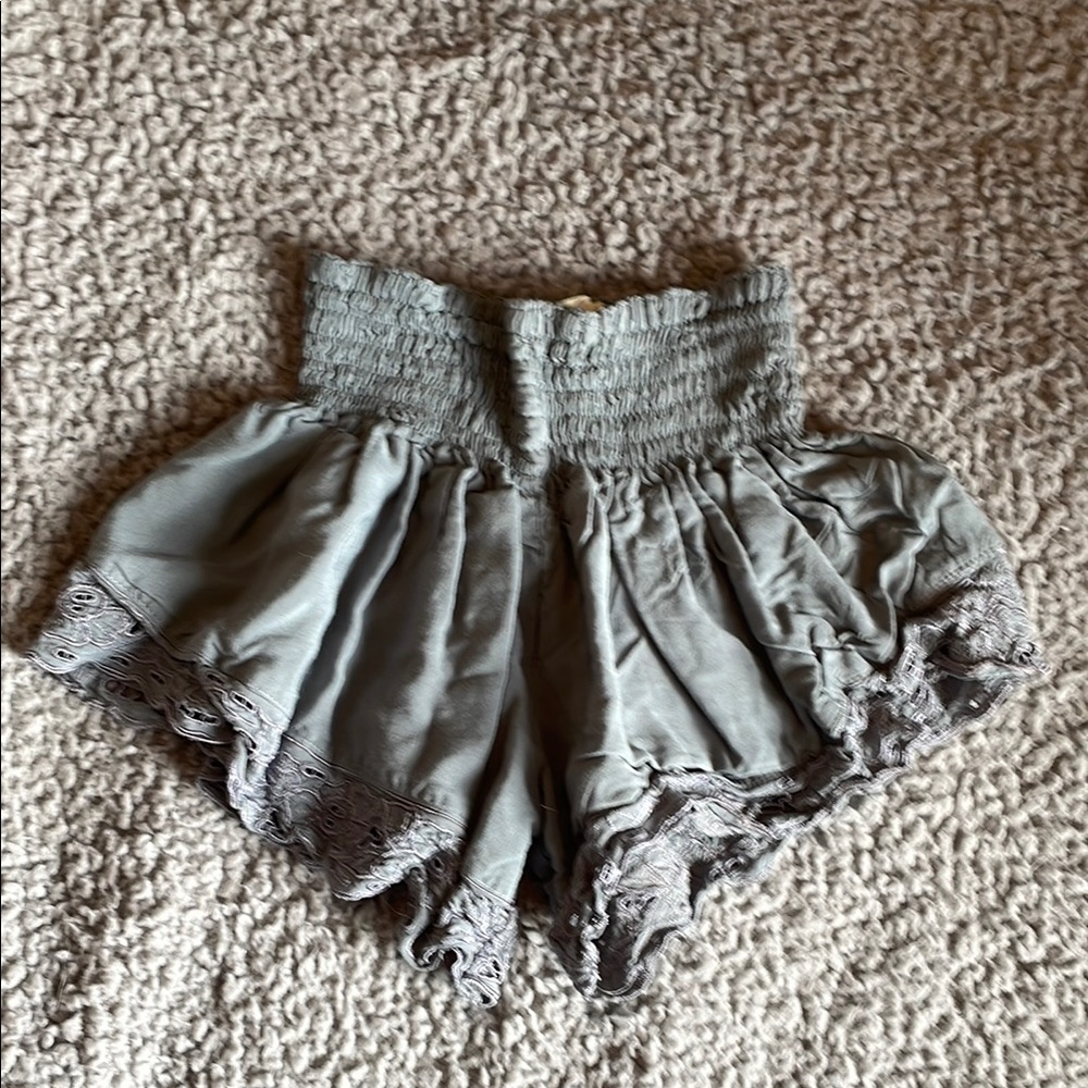 Lani Lau Honolulu Hawaii Elegant Gray Women's Shorts